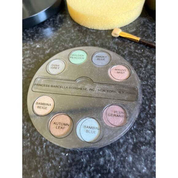 Vintage Princess Marcella Borghese Eye Shadow 8 Shades in Original Box - Picture 3 of 10